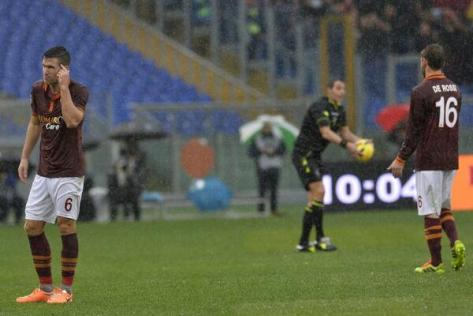 "Si sta divertendo solo lui. Questo è matto."